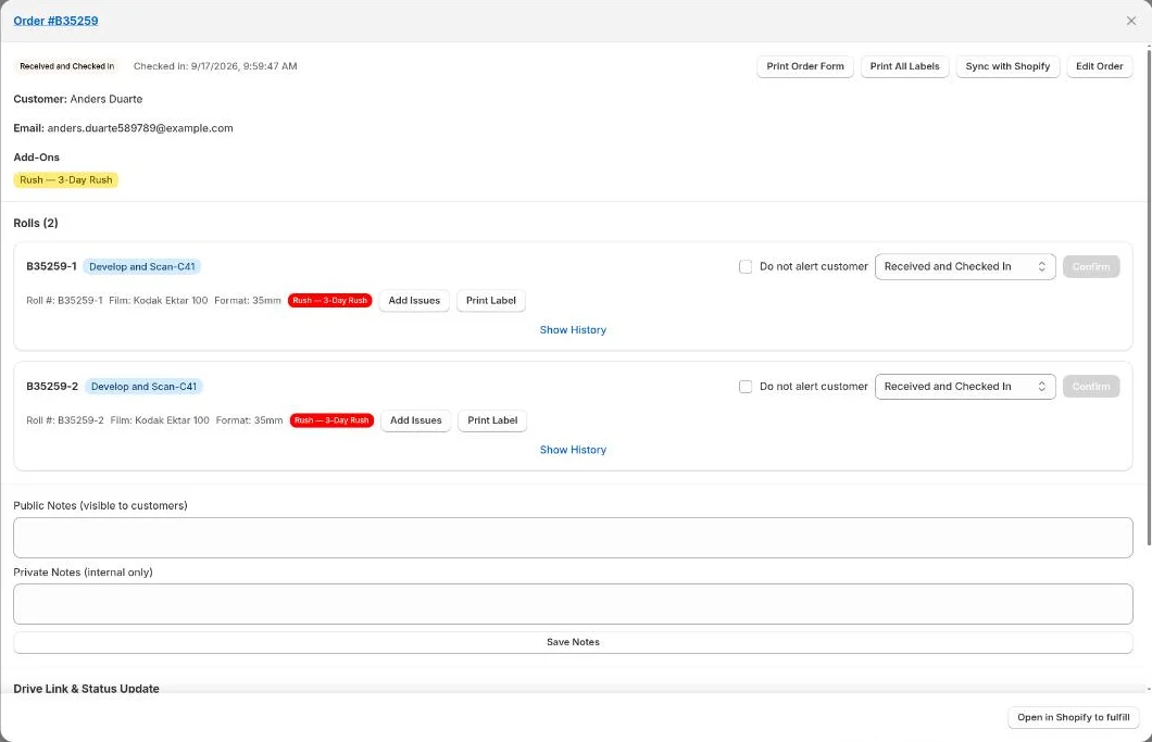 An order window: status, customer, add-ons, and a card per roll